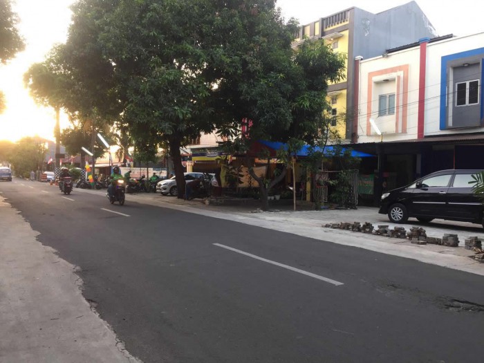 Ruko gandeng 2 dijual di Jl. Raya Sawangan Pancoran Mas Depok